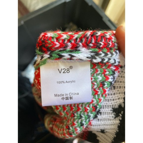 V28 Ugly Christmas Sweater XXL NWT - Picture 3 of 4